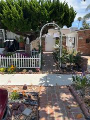 422 Fernleaf, Corona Del Mar, CA 92625
