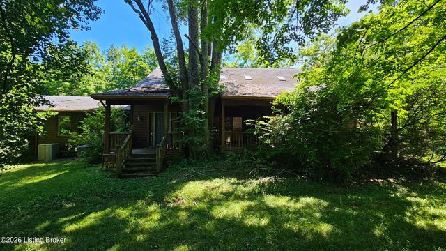 8018 St Anthony Church Rd, Louisville, KY 40214