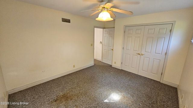 8018 St Anthony Church Rd, Louisville, KY 40214