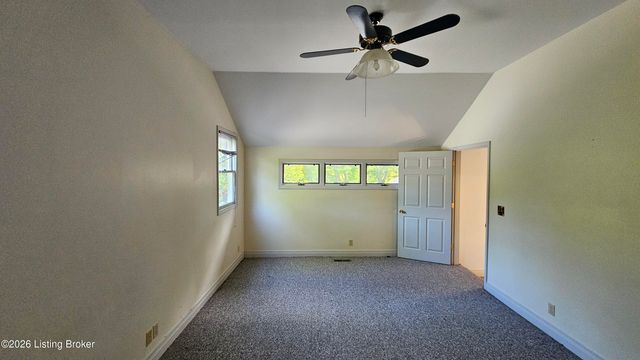 8018 St Anthony Church Rd, Louisville, KY 40214