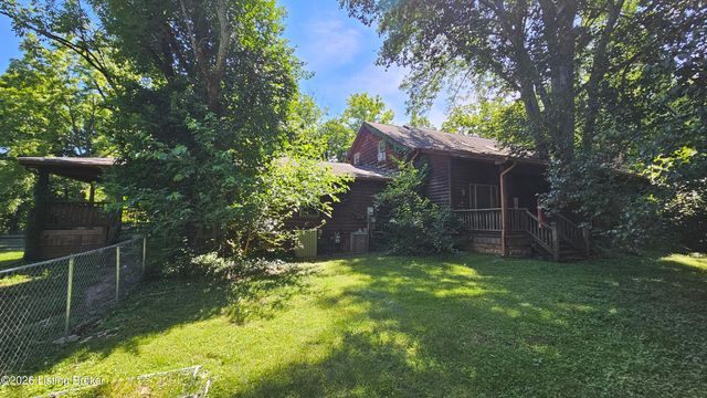 8018 St Anthony Church Rd, Louisville, KY 40214