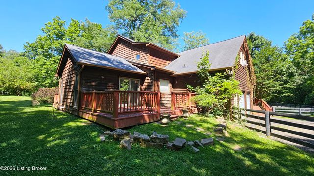 8018 St Anthony Church Rd, Louisville, KY 40214