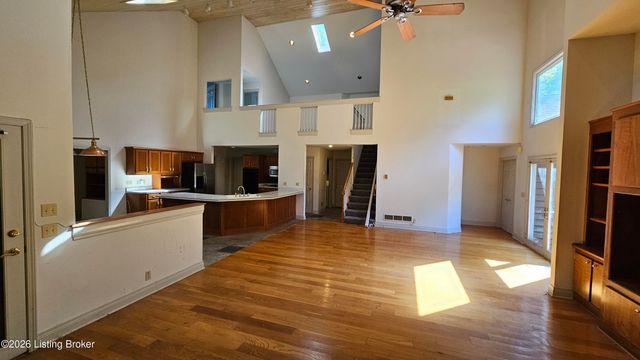 8018 St Anthony Church Rd, Louisville, KY 40214