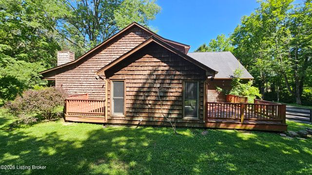 8018 St Anthony Church Rd, Louisville, KY 40214