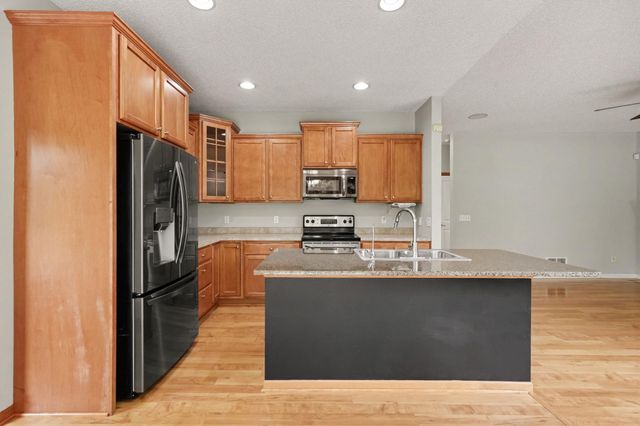 26814 Meadow Ridge Drive, Elko New Market, MN 55020
