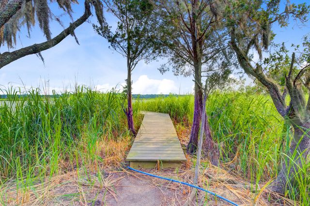 7074 W Constellation Drive, North Charleston, SC 29418