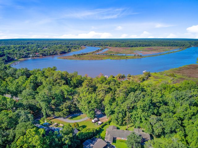 7074 W Constellation Drive, North Charleston, SC 29418