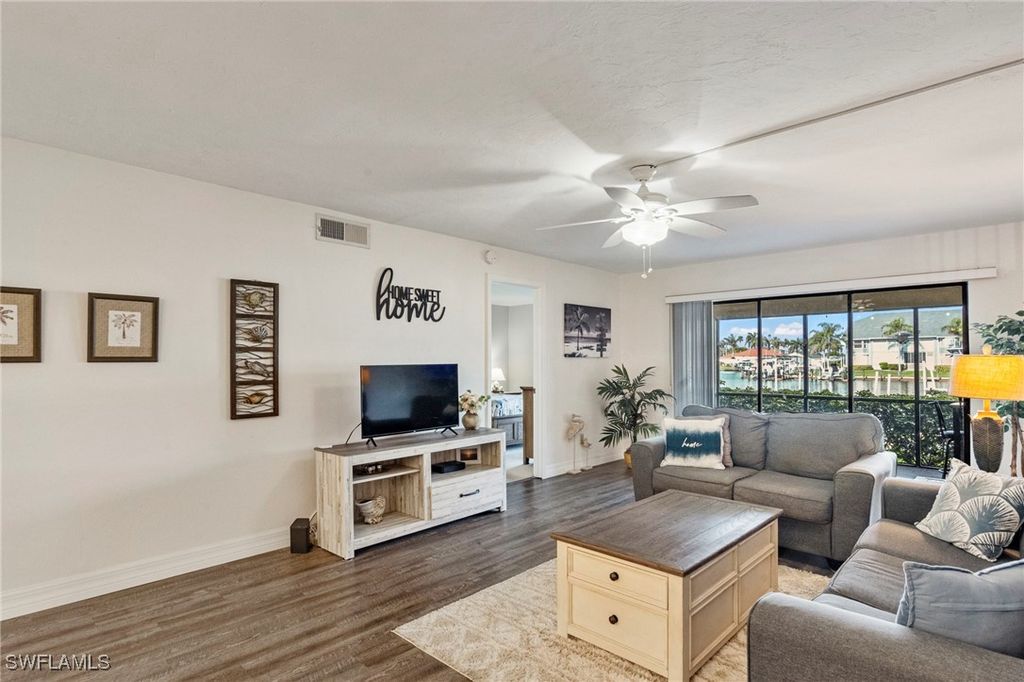 4719 SE 17th PL 103, Cape Coral, FL 33904