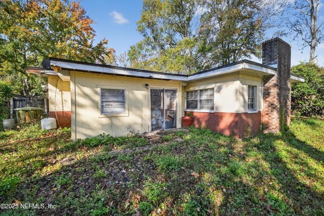 8545 MATERA Avenue, Jacksonville, FL 32244