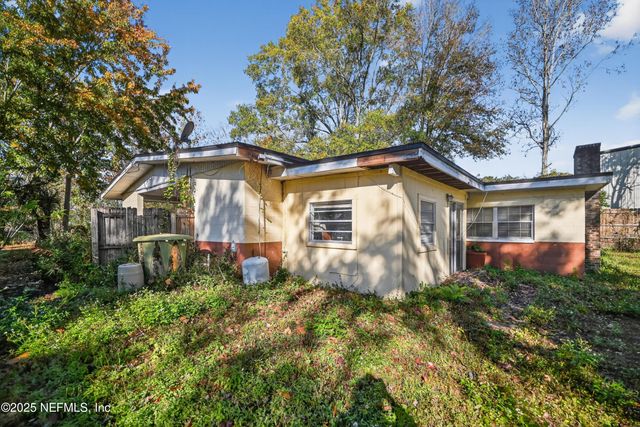 8545 MATERA Avenue, Jacksonville, FL 32244