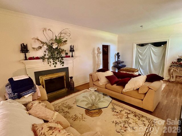 1612 S New Hope Road, Gastonia, NC 28054
