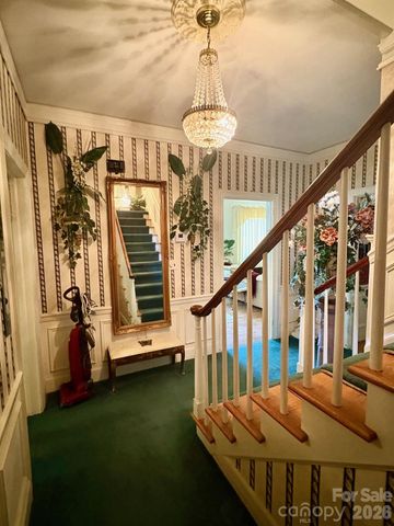 1612 S New Hope Road, Gastonia, NC 28054
