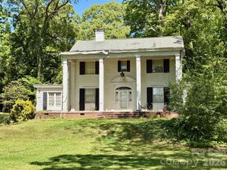 1612 S New Hope Road, Gastonia, NC 28054