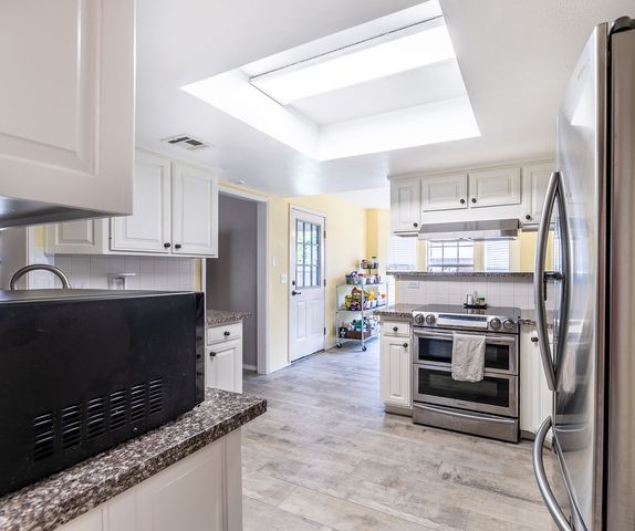 1106 N Flamingo Road, Rogers, AR 72756