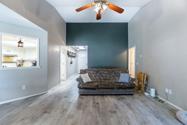 1106 N Flamingo Road, Rogers, AR 72756