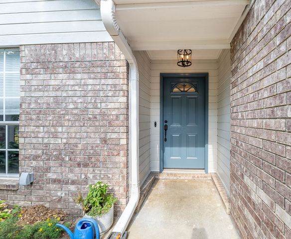 1106 N Flamingo Road, Rogers, AR 72756
