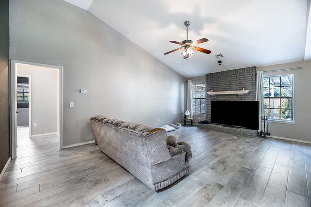 1106 N Flamingo Road, Rogers, AR 72756