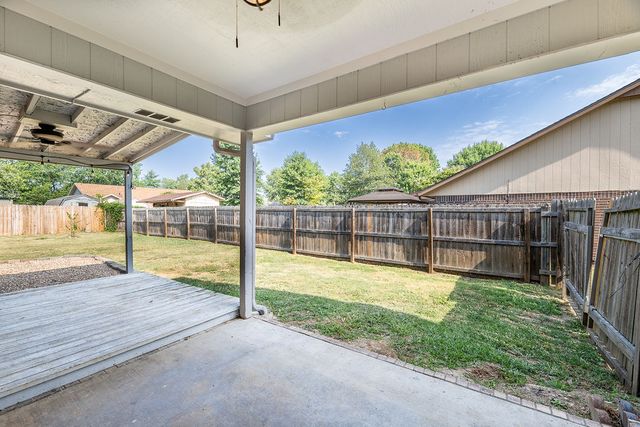 1106 N Flamingo Road, Rogers, AR 72756