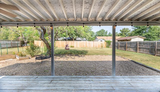 1106 N Flamingo Road, Rogers, AR 72756