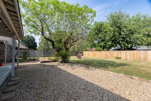 1106 N Flamingo Road, Rogers, AR 72756