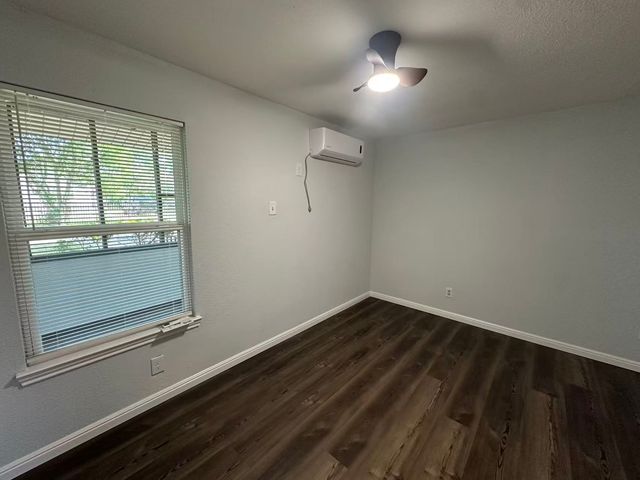 5776 County Road 927, Nevada, TX 75173