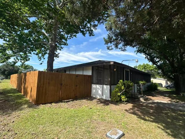 5776 County Road 927, Nevada, TX 75173