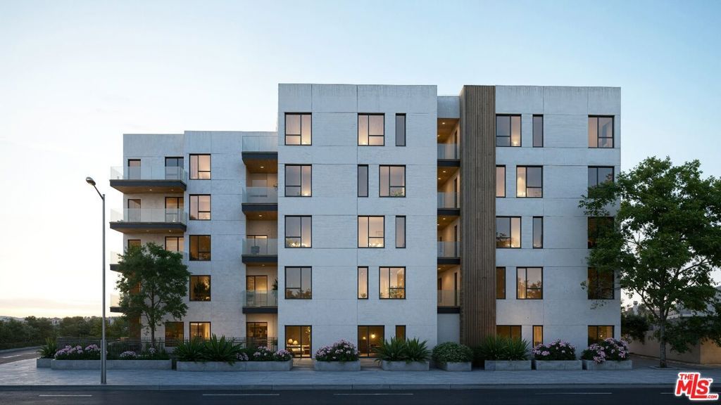 3323 Darwin Avenue, Los Angeles, CA 90031