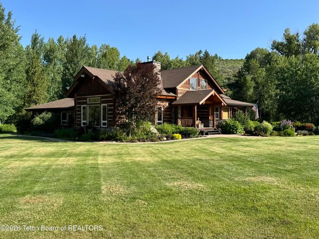 850 W 10000, Tetonia, ID 83452