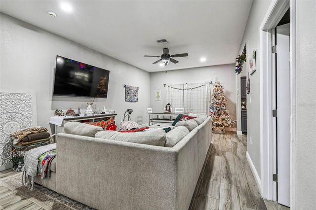 748 MCCLELLAN ROAD, Frostproof, FL 33843