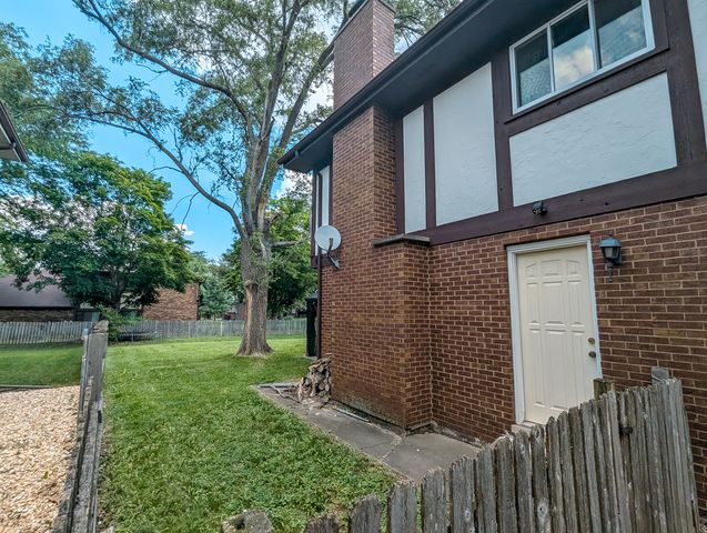 3240 Knollwood Lane, Homewood, IL 60430