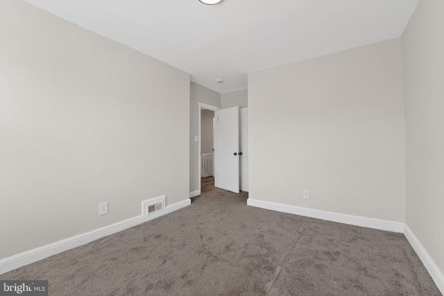 4019 BAREVA RD, Baltimore, MD 21215