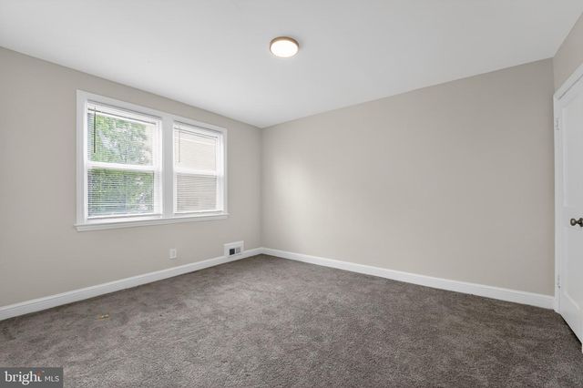 4019 BAREVA RD, Baltimore, MD 21215