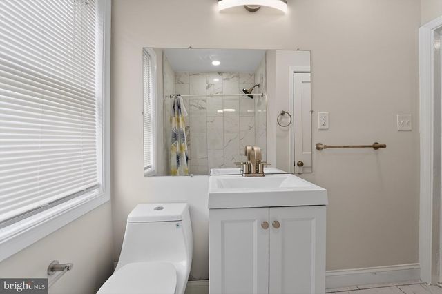 4019 BAREVA RD, Baltimore, MD 21215