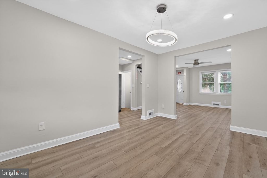 Image 11 of property listing at 4019 BAREVA RD, Baltimore, MD 21215