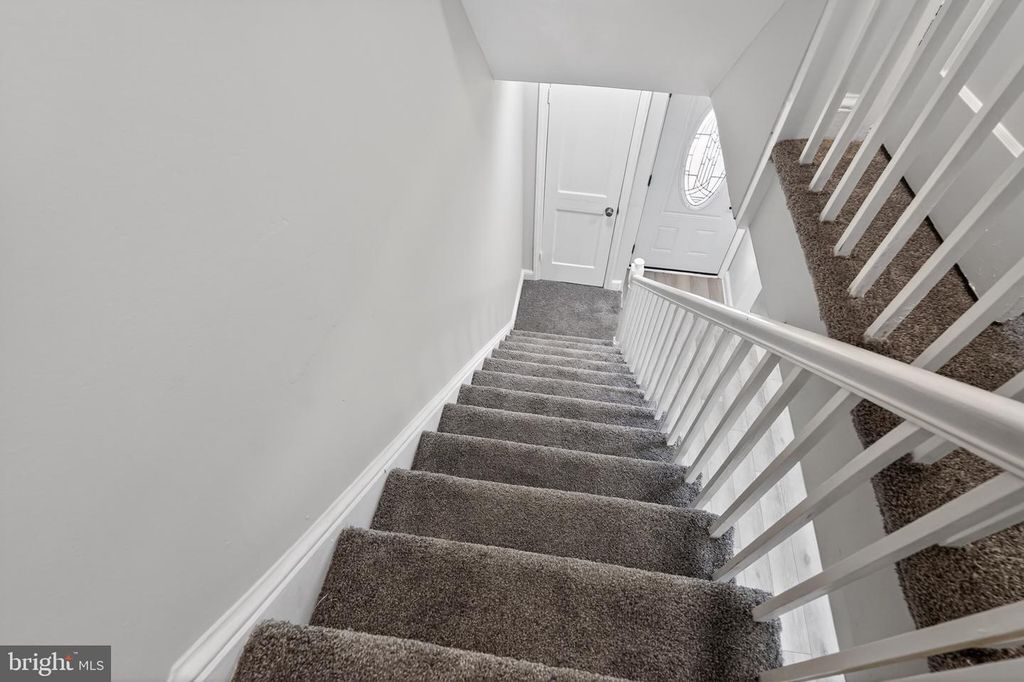 Image 16 of property listing at 4019 BAREVA RD, Baltimore, MD 21215