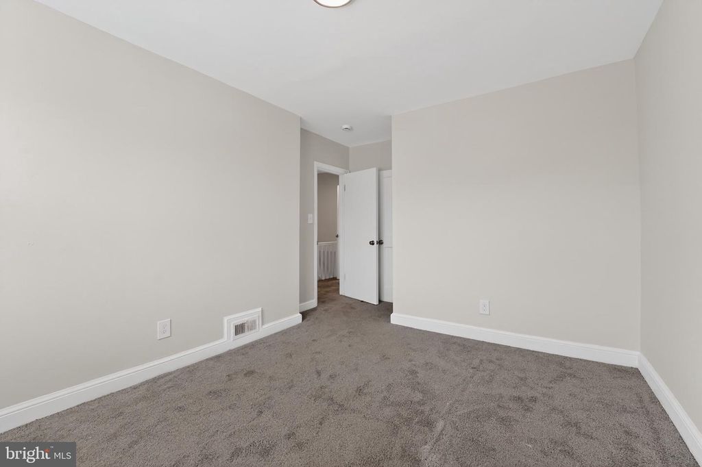 Image 19 of property listing at 4019 BAREVA RD, Baltimore, MD 21215
