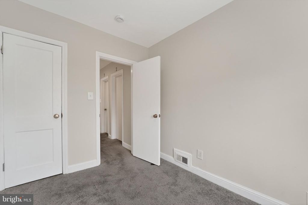 Image 23 of property listing at 4019 BAREVA RD, Baltimore, MD 21215