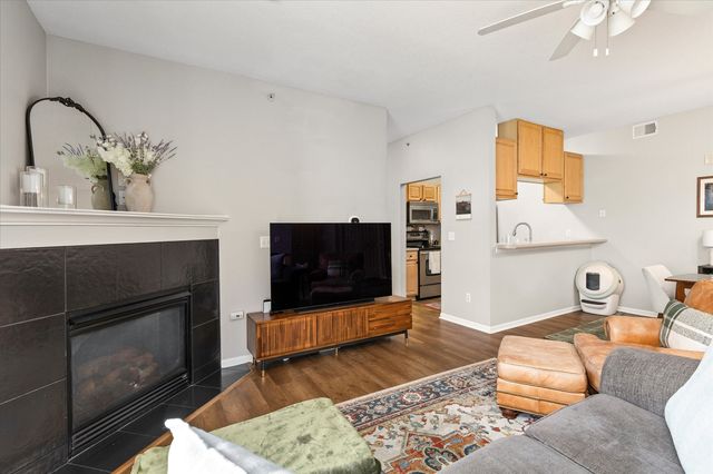 6255 Beechtree Drive 3108, West Des Moines, IA 50266