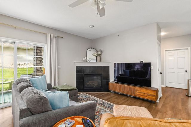 6255 Beechtree Drive 3108, West Des Moines, IA 50266