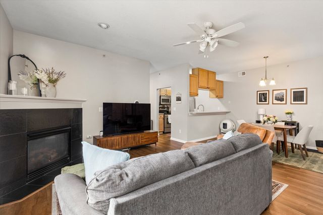 6255 Beechtree Drive 3108, West Des Moines, IA 50266