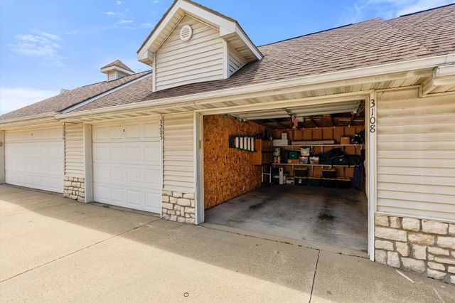 6255 Beechtree Drive 3108, West Des Moines, IA 50266