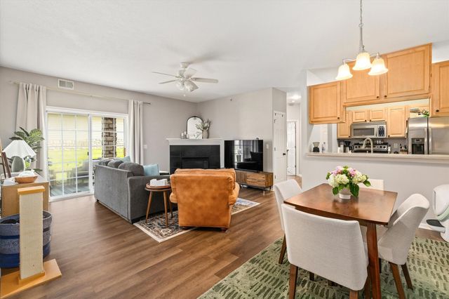 6255 Beechtree Drive 3108, West Des Moines, IA 50266