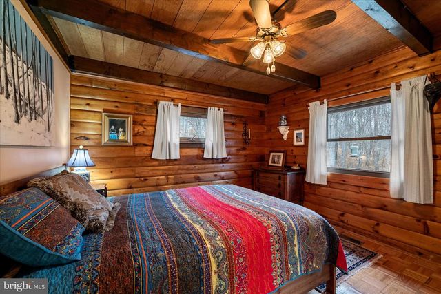 249 CRESTVIEW LN, Berkeley Springs, WV 25411