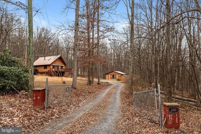 249 CRESTVIEW LN, Berkeley Springs, WV 25411