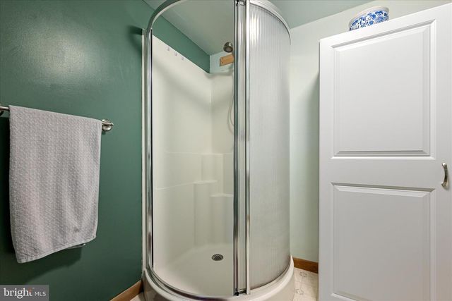 249 CRESTVIEW LN, Berkeley Springs, WV 25411