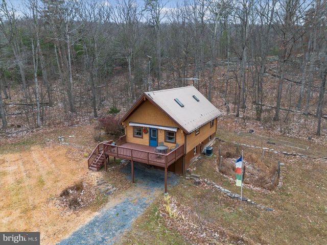 249 CRESTVIEW LN, Berkeley Springs, WV 25411