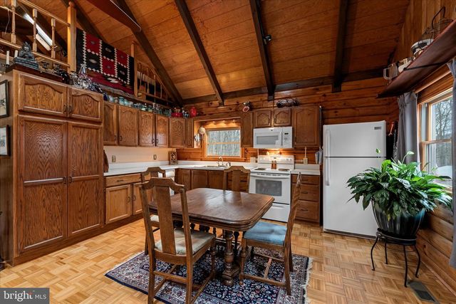 249 CRESTVIEW LN, Berkeley Springs, WV 25411