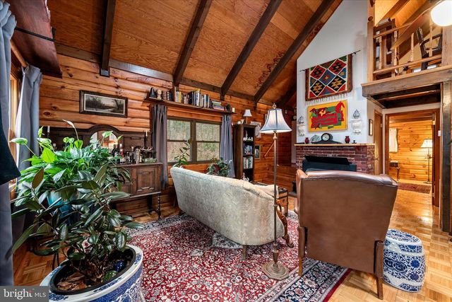 249 CRESTVIEW LN, Berkeley Springs, WV 25411