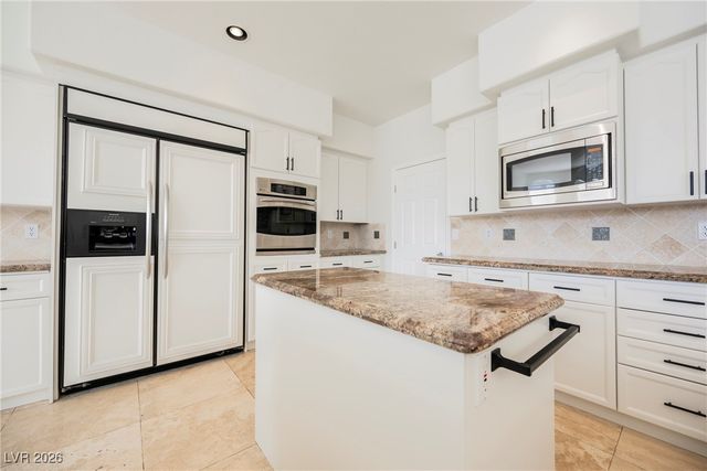 2465 Ping Drive, Henderson, NV 89074