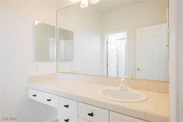 2465 Ping Drive, Henderson, NV 89074